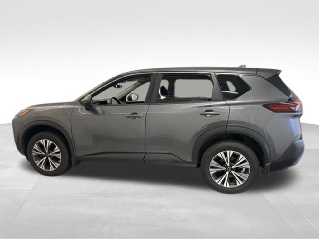 Used 2022 Nissan Rogue SV SUV