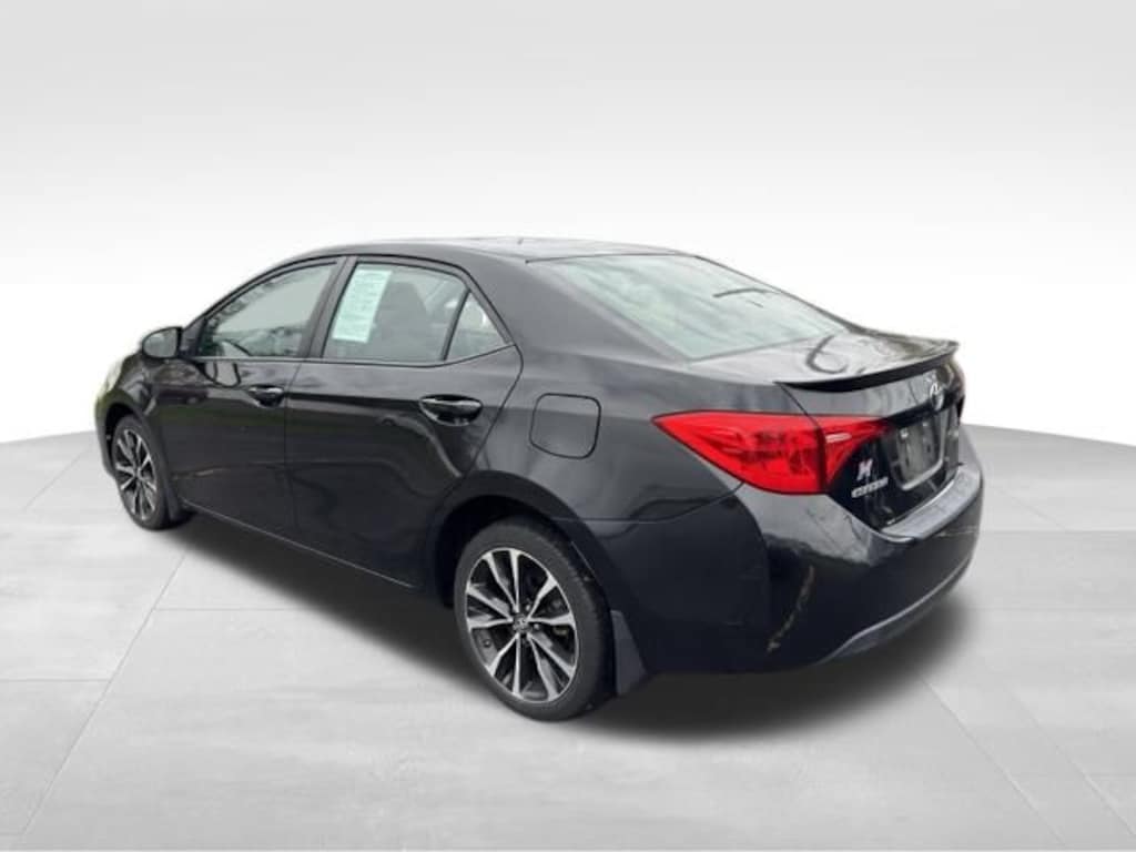 Used 2017 Toyota Corolla LE Sedan