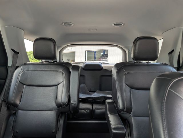 2022 Ford Explorer Limited - Photo 17