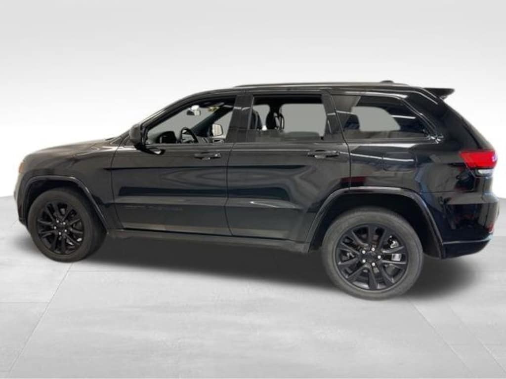 Used 2021 Jeep Grand Cherokee Laredo X SUV