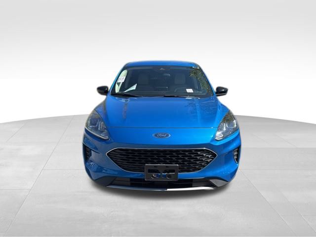 2020 Ford Escape SE photo 2