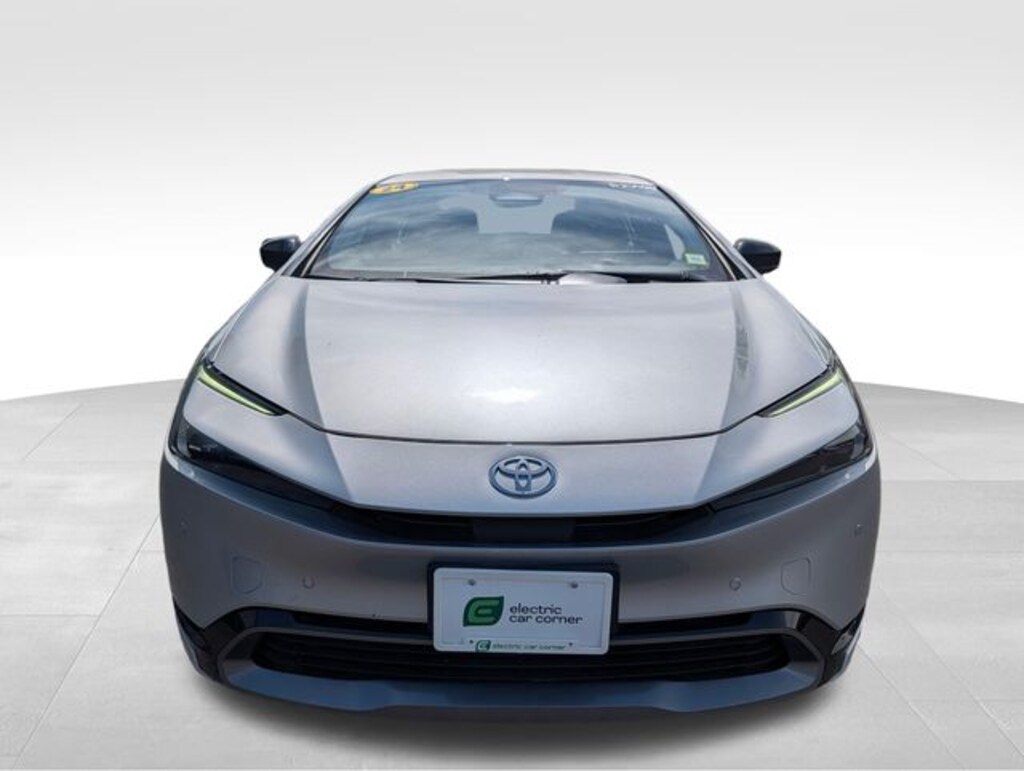 Used 2024 Toyota Prius XLE Hatchback