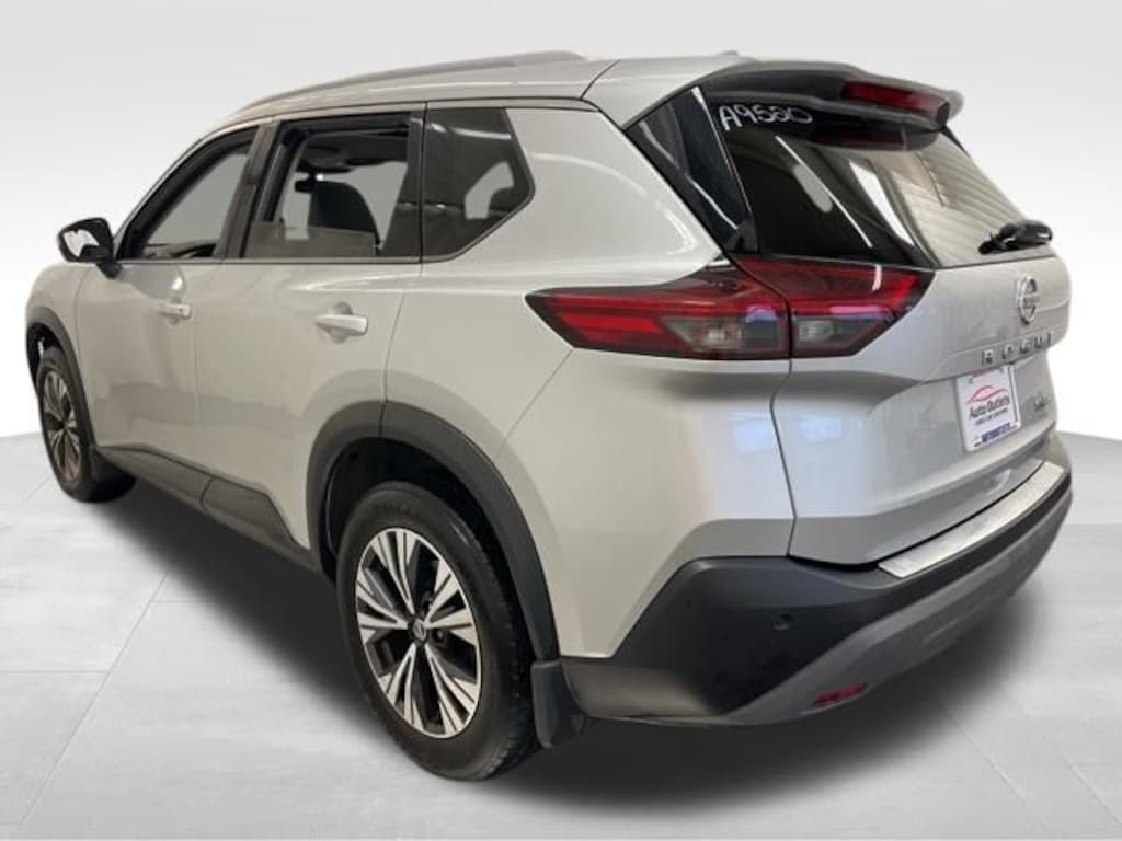 Used 2021 Nissan Rogue SV SUV
