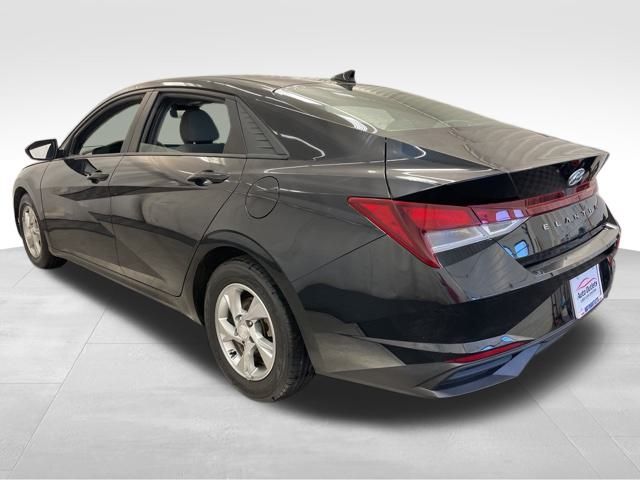 2021 Hyundai Elantra SE photo 4