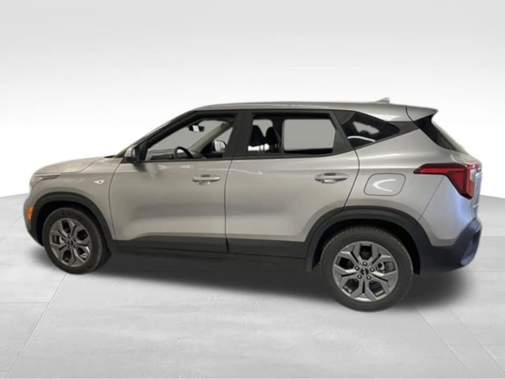 Used 2026 Kia Seltos LX SUV