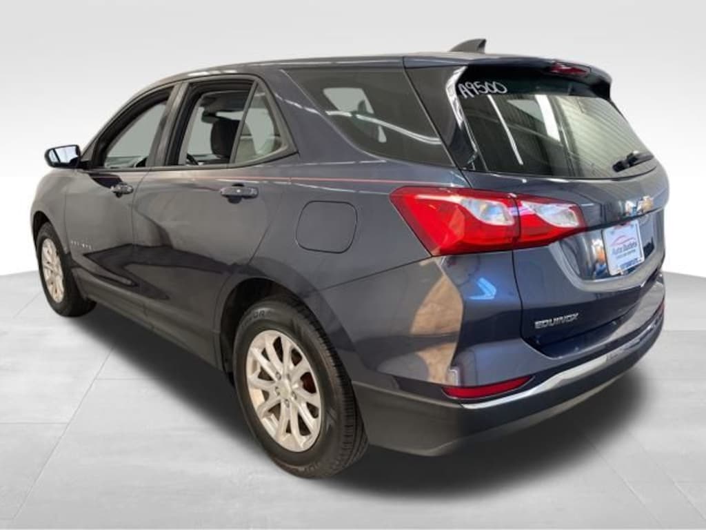 Used 2018 Chevrolet Equinox LS SUV