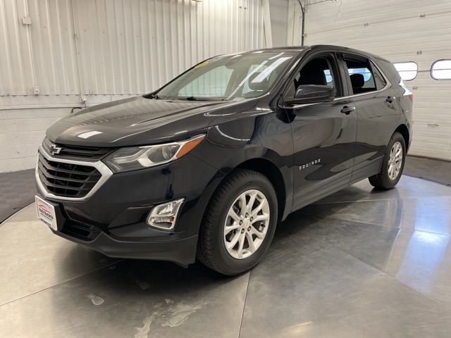 2020 Chevrolet Equinox LT photo 2