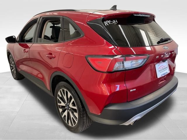 2020 Ford Escape SE Sport Hybrid photo 4