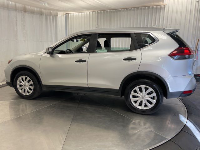 2019 Nissan Rogue S photo 3