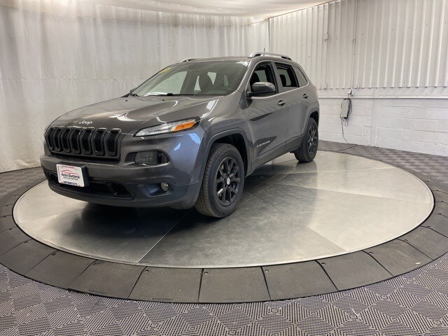2017 Jeep Cherokee Latitude photo 3