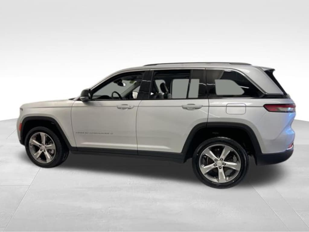 Used 2022 Jeep Grand Cherokee Limited SUV