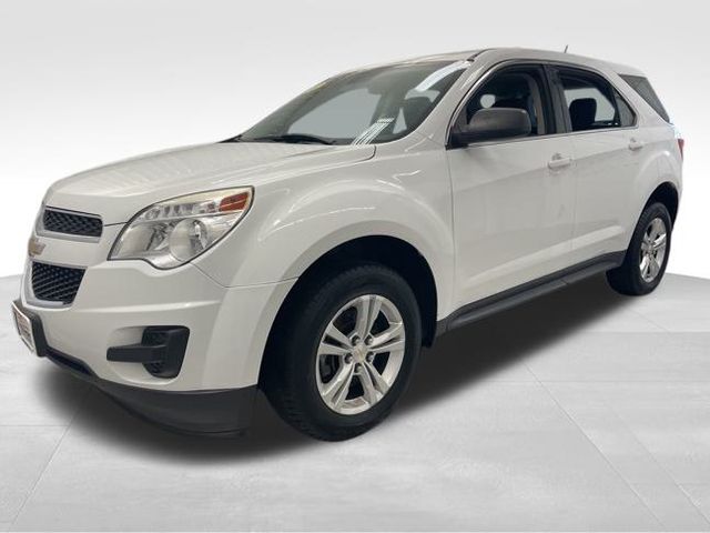 2015 Chevrolet Equinox LS photo 2