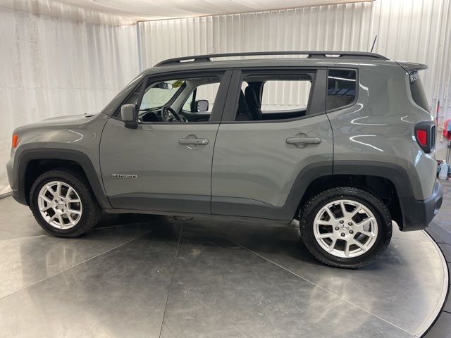2021 Jeep Renegade Latitude photo 2