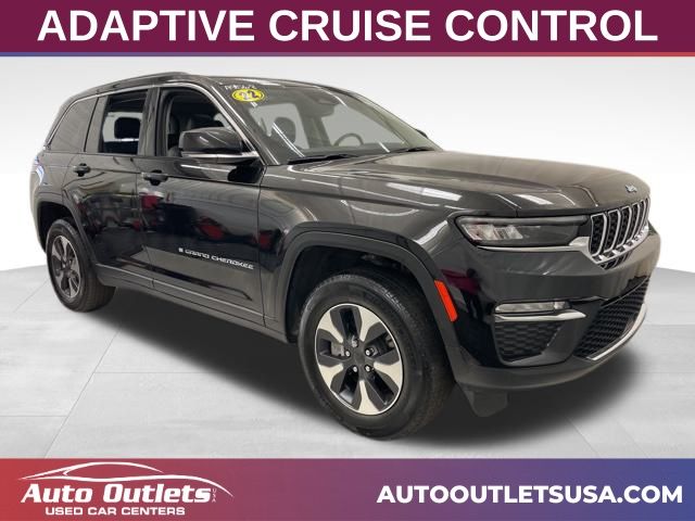 2022 Jeep Grand Cherokee 4xe's photo