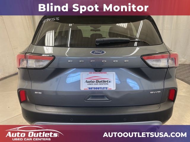2022 Ford Escape SE photo 4