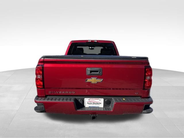 2018 Chevrolet Silverado 1500 LT photo 4