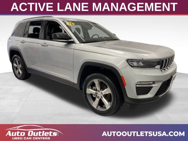 2022 Jeep Grand Cherokee Limited's photo