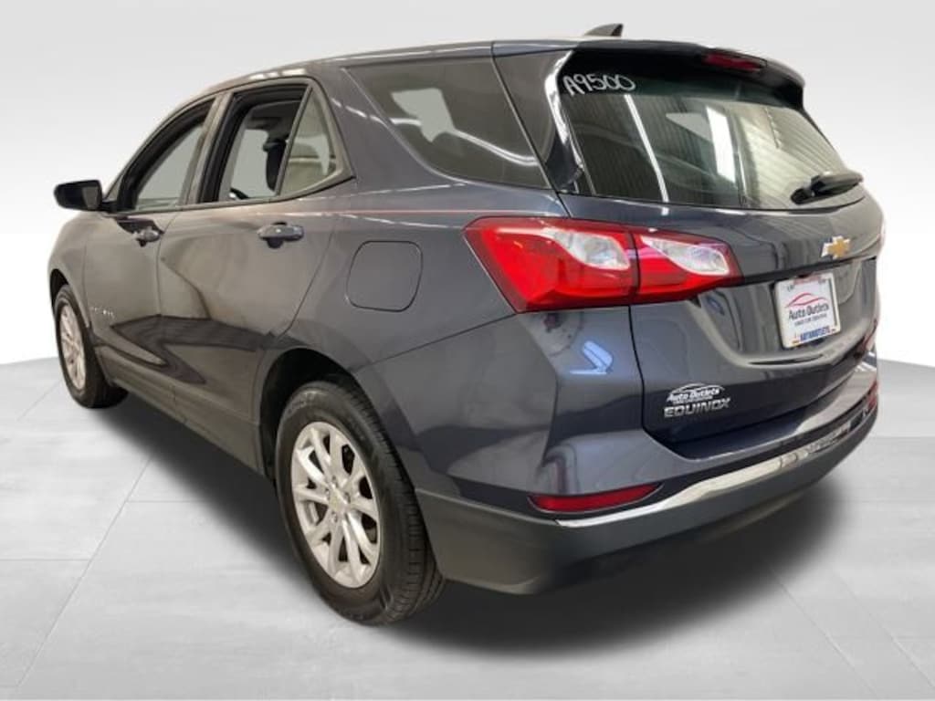 Used 2018 Chevrolet Equinox LS SUV