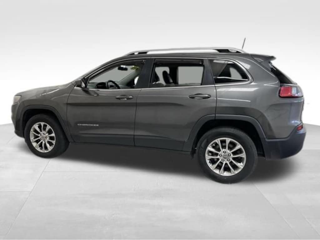 Used 2019 Jeep Cherokee Latitude Plus SUV