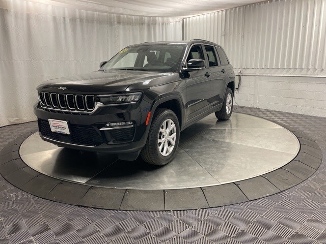 2022 Jeep Grand Cherokee Limited photo 3