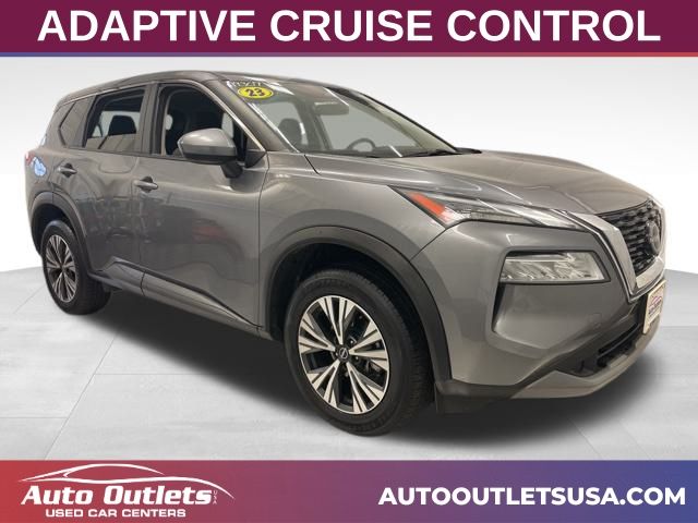 2023 Nissan Rogue SV's photo