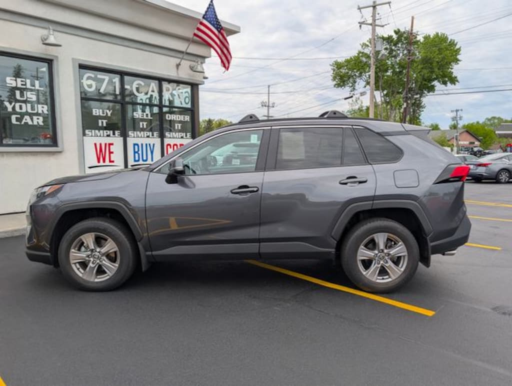 Used 2023 Toyota RAV4 XLE SUV