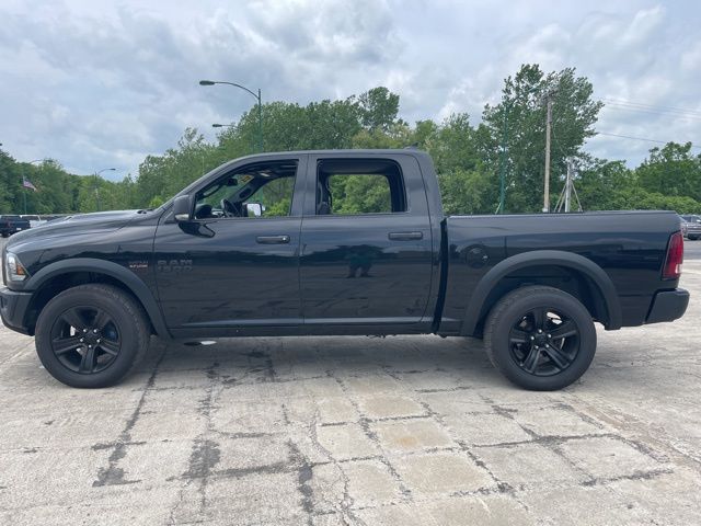 2022 Ram 1500 Classic Warlock photo 2