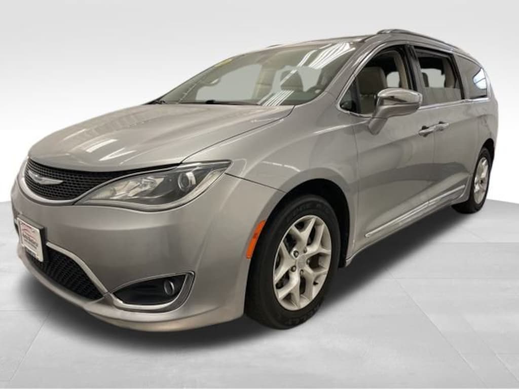 Used 2020 Chrysler Pacifica Limited Minivan/Van