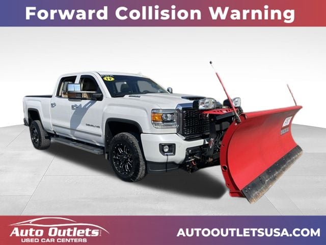 2019 GMC Sierra 4WD Crew Cab Standard Box Denali's photo