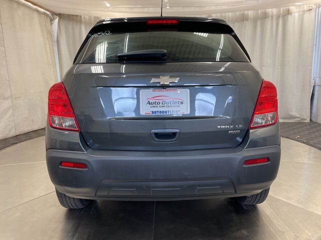 2016 Chevrolet Trax LS photo 3