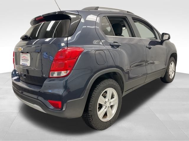 2018 Chevrolet Trax LT photo 2