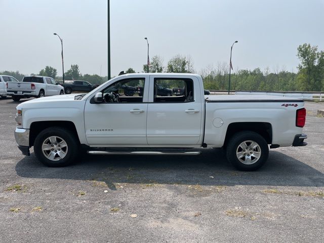 2018 Chevrolet Silverado 1500 LT photo 4