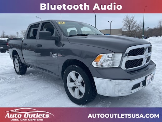 2023 Ram 1500 Classic SLT Truck