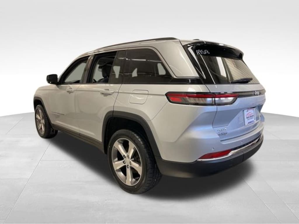 Used 2022 Jeep Grand Cherokee Limited SUV