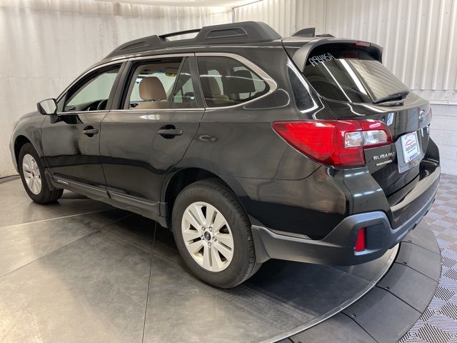 2018 Subaru Outback 2.5i Premium photo 4