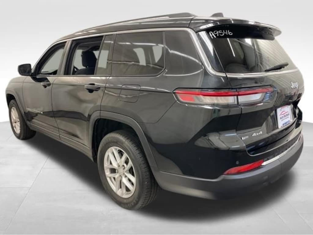 Used 2022 Jeep Grand Cherokee L Laredo SUV