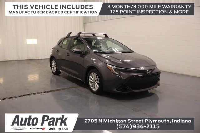 2024 Toyota Corolla Hatchback SE's photo