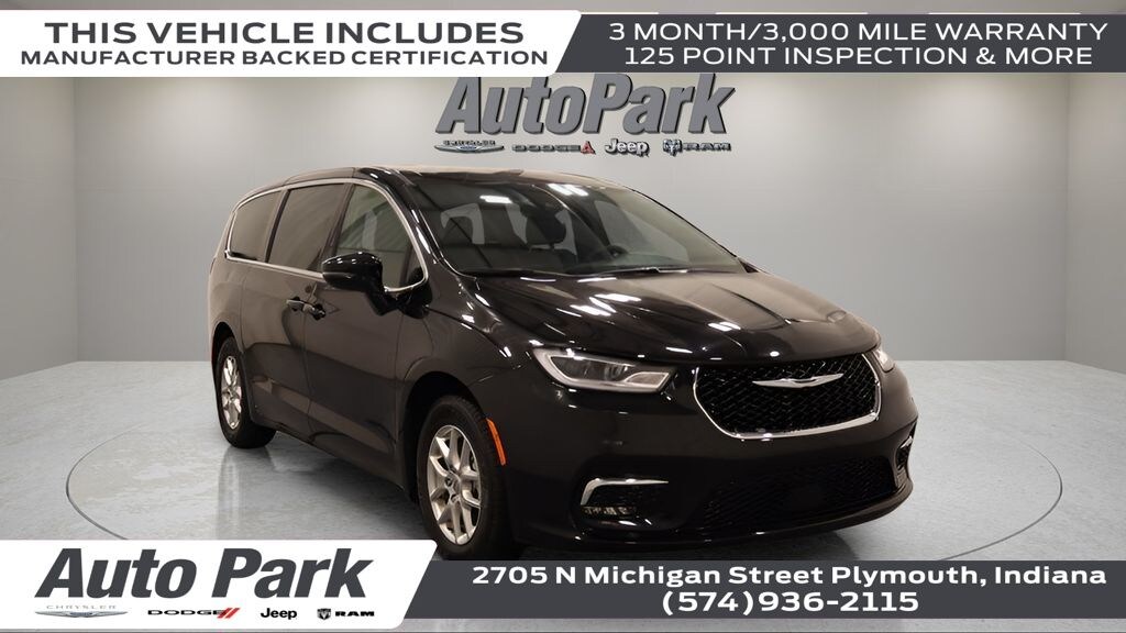 Used 2025 Chrysler Pacifica Select Van Passenger Van