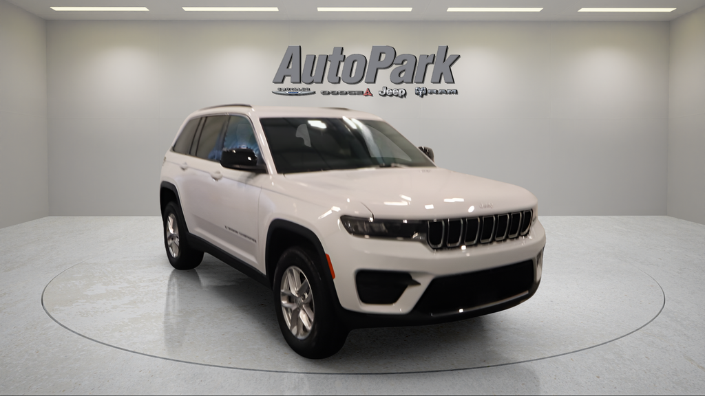 2026 Jeep Grand Cherokee Laredo Sport Utility