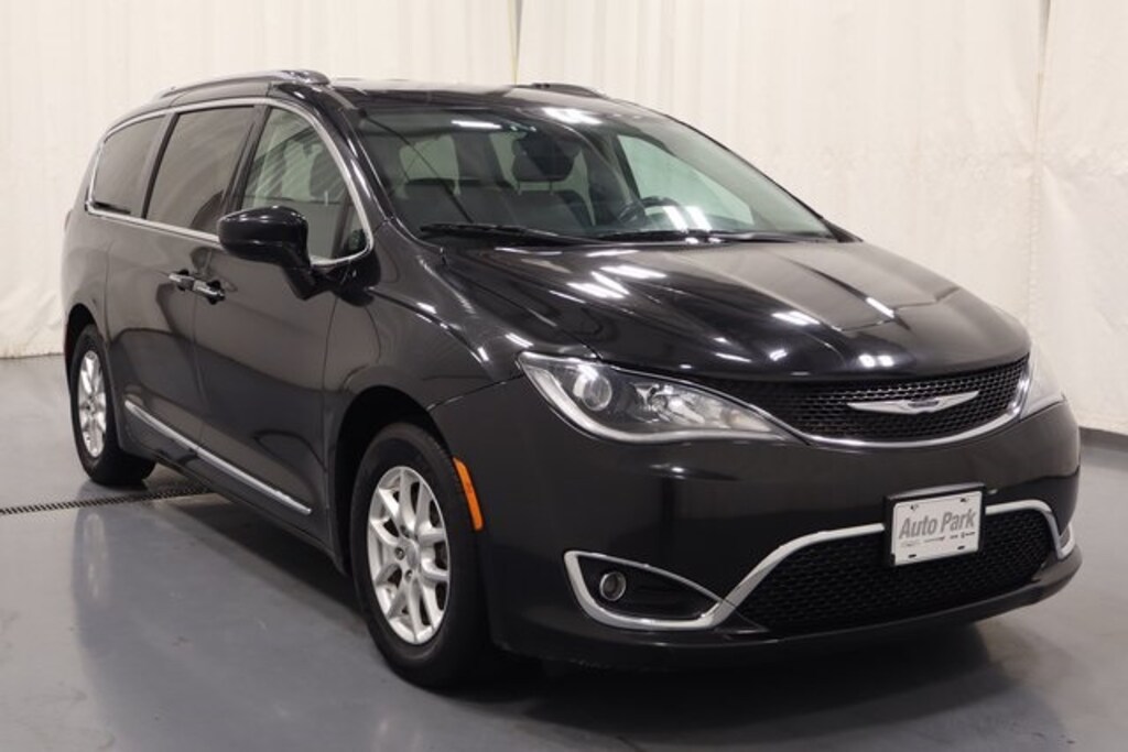 Certified 2020 Chrysler Pacifica Touring L Van Passenger Van