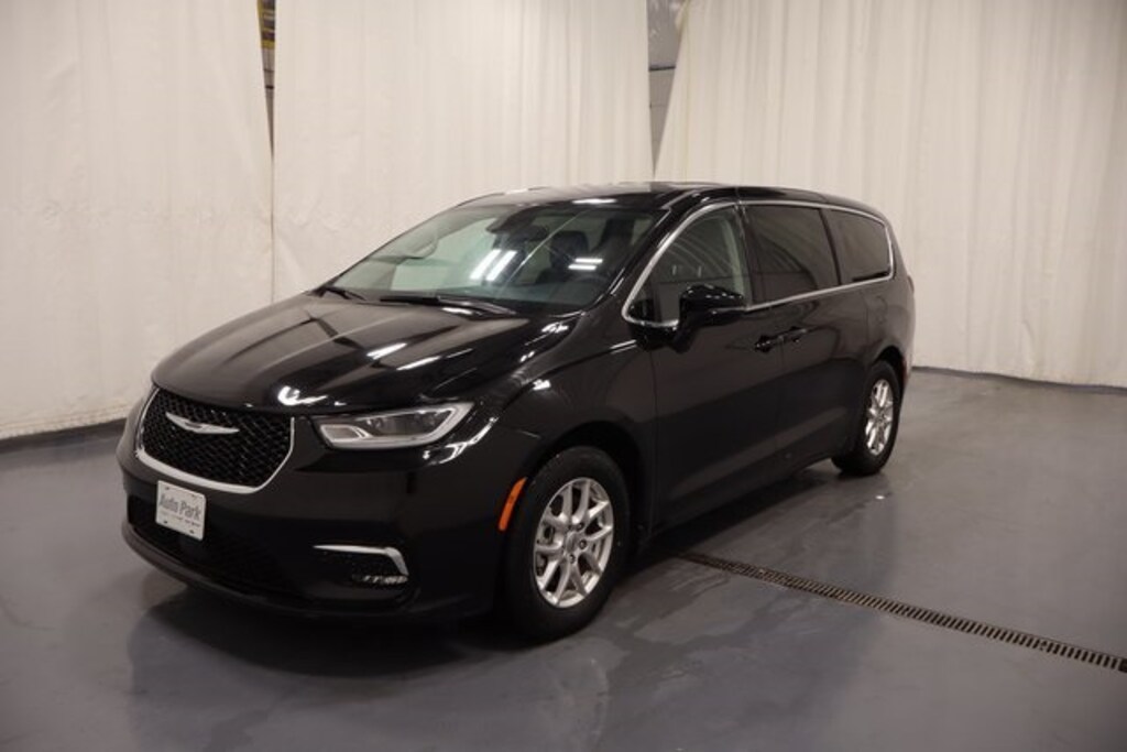 Certified 2024 Chrysler Pacifica Touring L Van Passenger Van