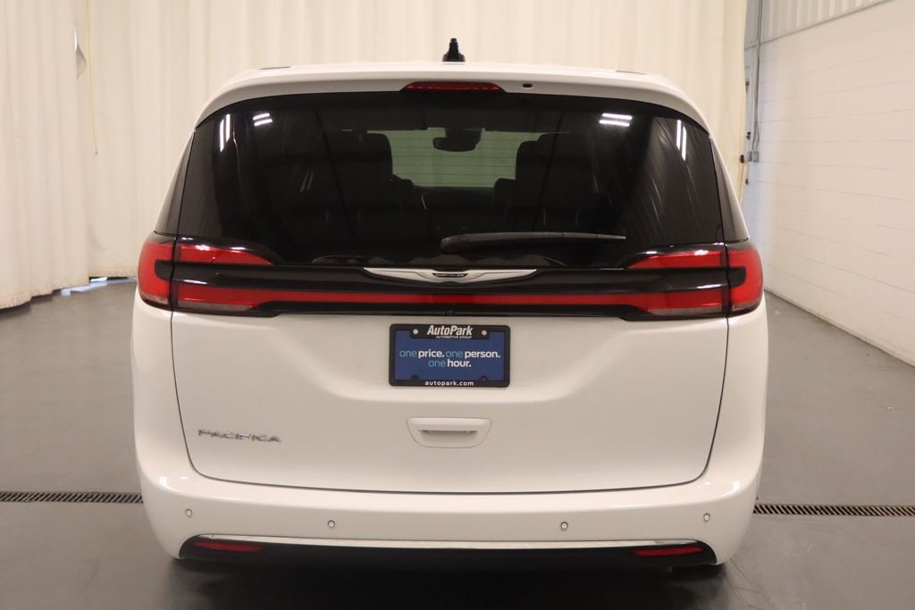 Certified 2023 Chrysler Pacifica Touring L Van Passenger Van