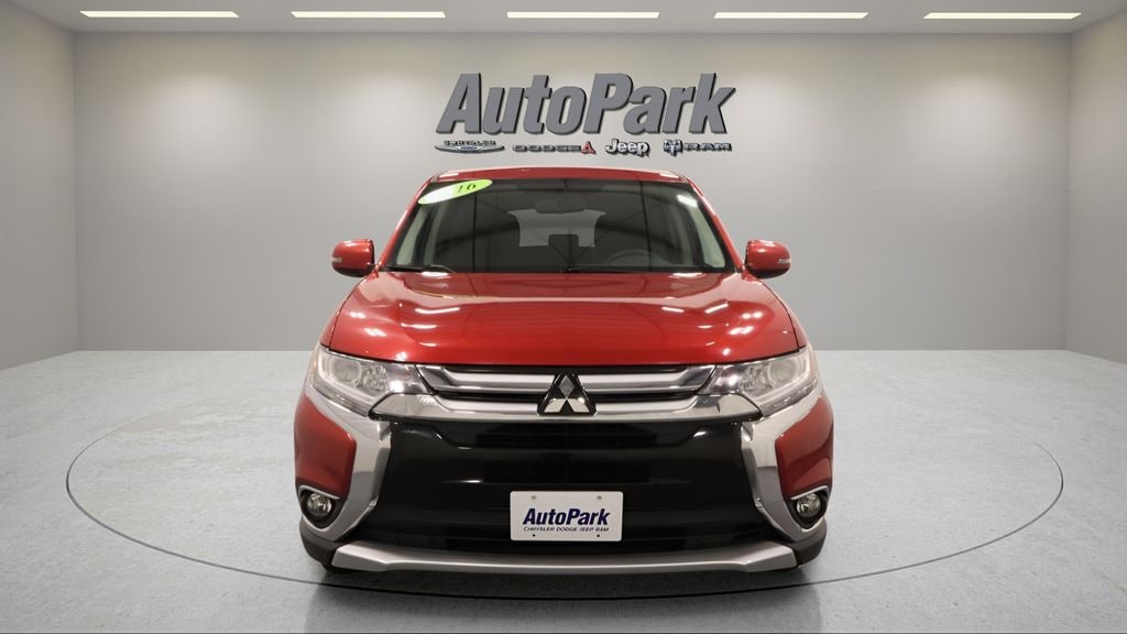 Used 2016 Mitsubishi Outlander SE SUV