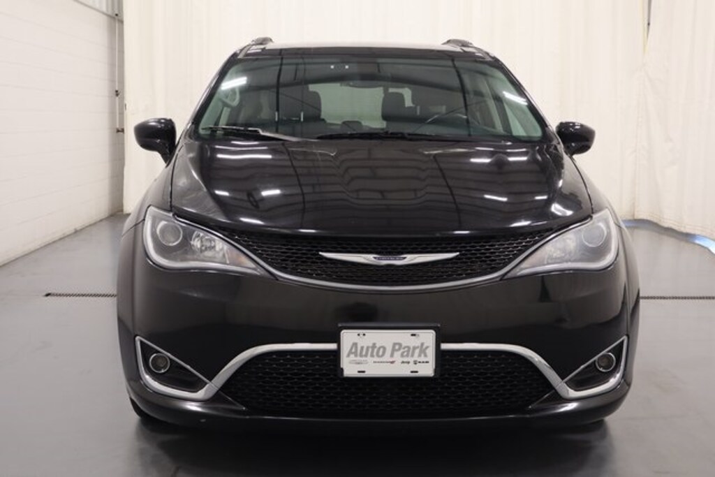Certified 2020 Chrysler Pacifica Touring L Van Passenger Van