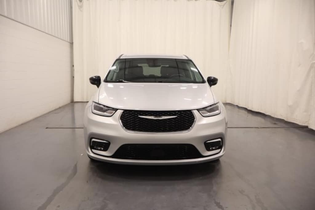 Certified 2024 Chrysler Pacifica Touring L Van Passenger Van