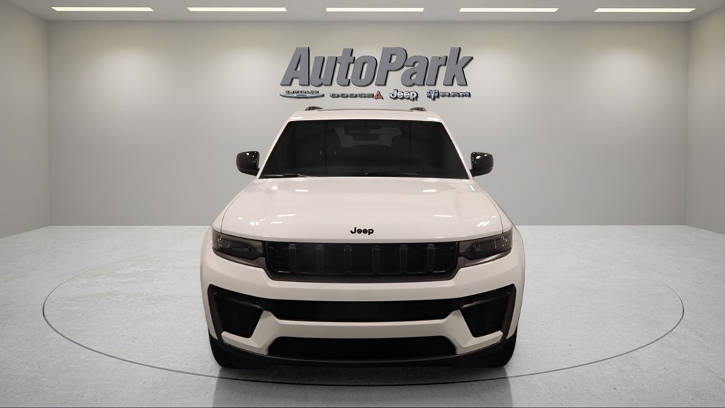 New 2027 Jeep Grand Cherokee L Laredo Sport Utility