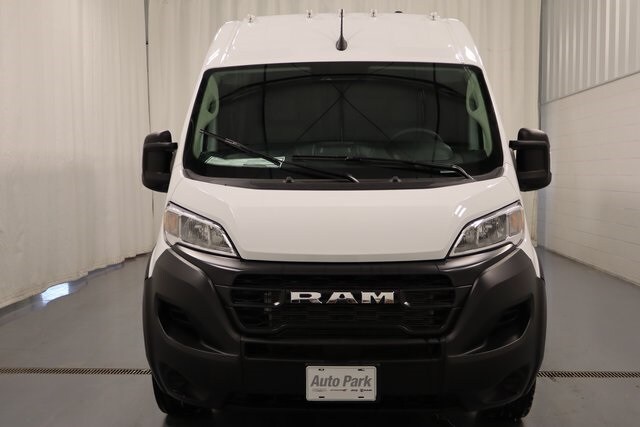 2025 Ram ProMaster 2500 photo 3
