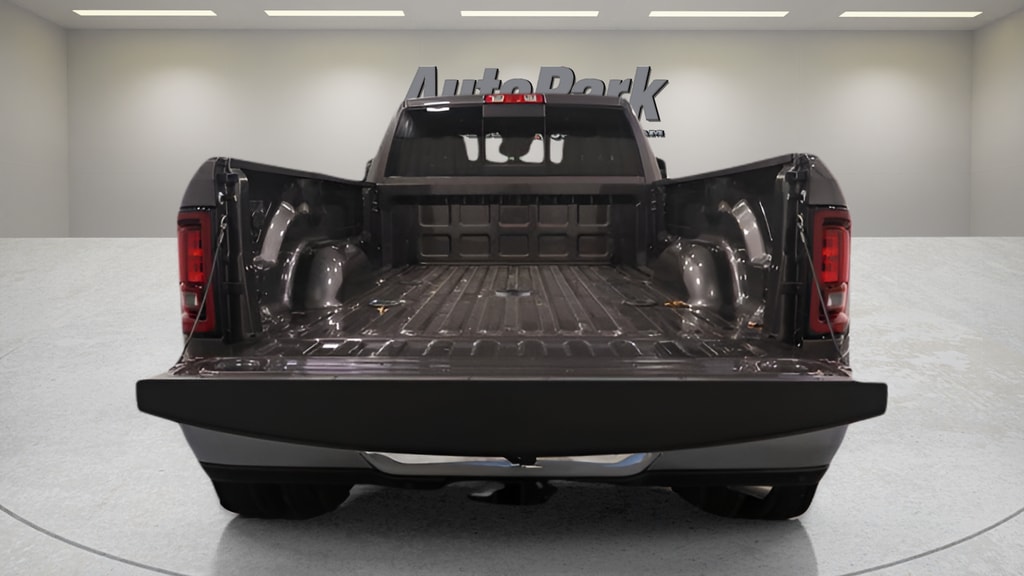 2026 RAM 3500 Tradesman - Photo 17