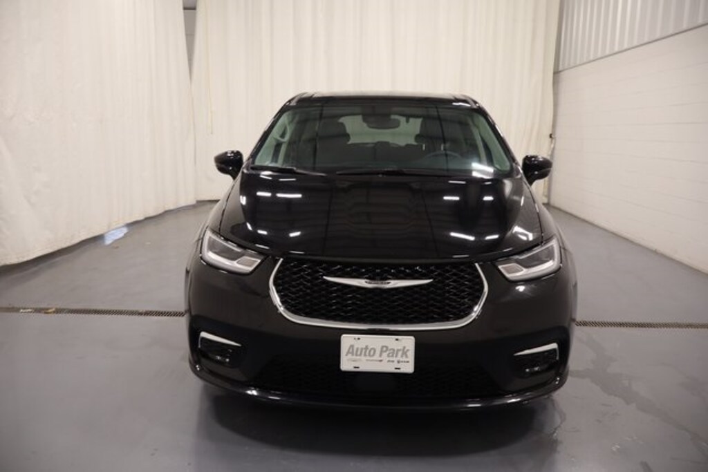 Certified 2024 Chrysler Pacifica Touring L Van Passenger Van