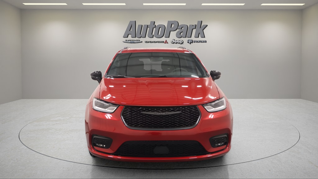 New 2026 Chrysler Pacifica Select Passenger Van